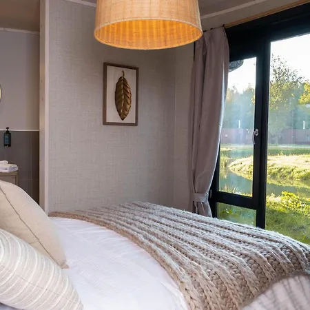 Vakantiehuis With Terrace & Pool *