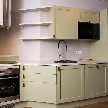 With Terrace & Pool Vakantiehuis