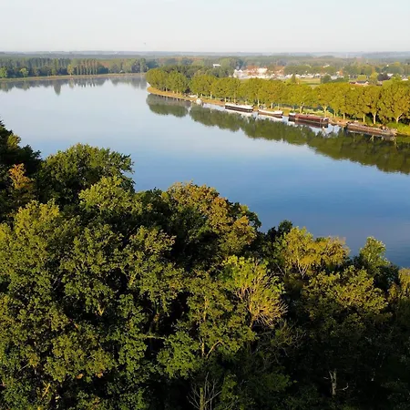 With Terrace & Pool *