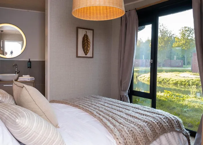 Hébergement de vacances With Terrace & Pool *