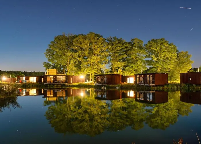 With Terrace & Pool Hébergement de vacances Antoing