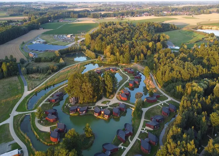 Hébergement de vacances With Terrace & Pool